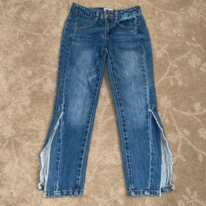 🌟2/$15🌟Gianni Bini Girls Bell Bottom Cut Jeans, 7
